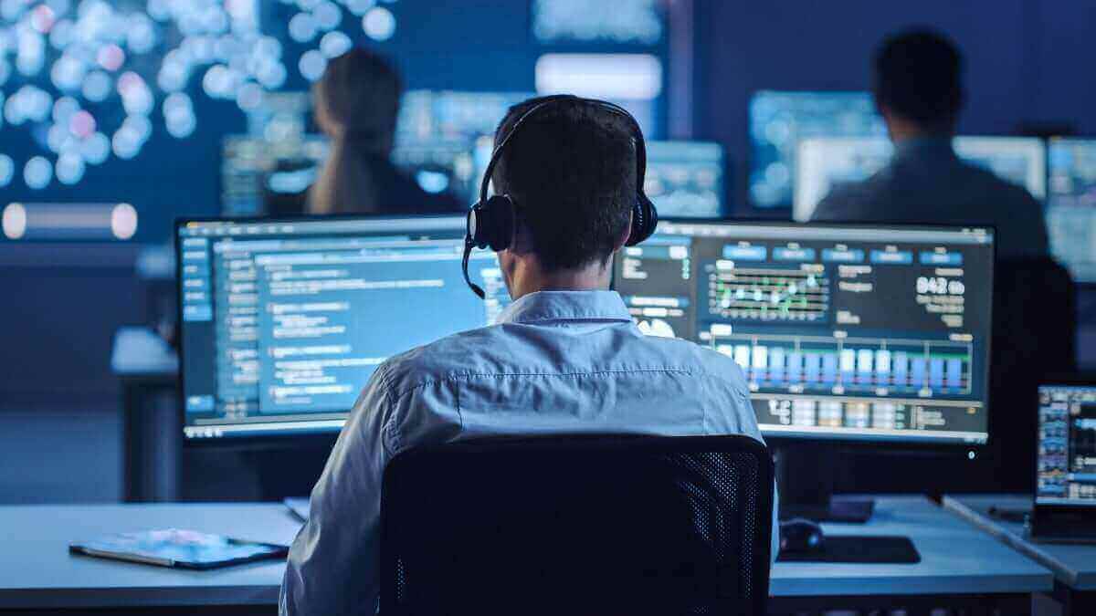 Estudo: 78% dos colaboradores de outras áreas querem migrar para TI